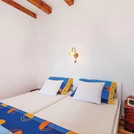 Sinisa Apartamento